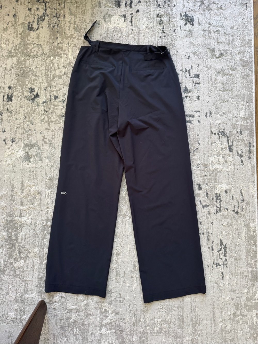 Alo Yoga Mid-Rise Showdown Trouser S - Gem